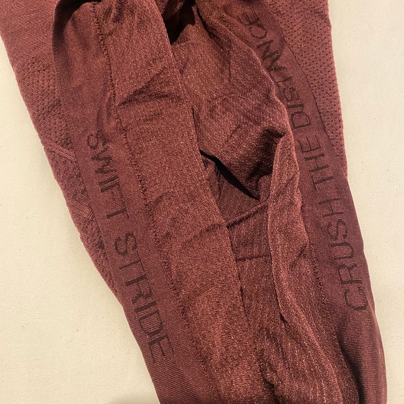 Lululemon Aloha Hawaii Swifty - Picture 3 of 3